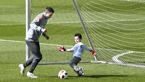 Robinas van Persie su sūnumi Shaqueelu