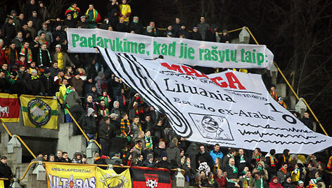 Užra&scaron;as Lietuvos sirgalių tribūnoje: &bdquo;Marca, Lithuania &ndash; Estado ex-Arabe 1:0&ldquo;