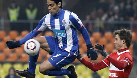 Su kamuoliu Falcao ("Porto")