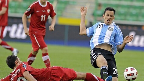 Lenkijos ir Argentinos futbolo rinktinių rungtynių akimirka