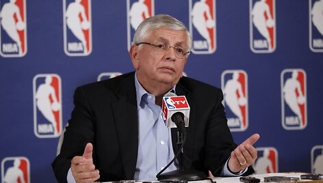 NBA komisaras Davidas Sternas paskelbė apie lokauto pradžią