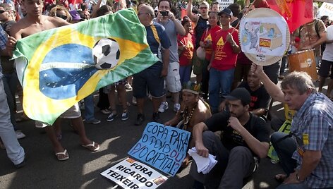 Brazilijos futbolo sirgaliai reikalauja federacijos vadovo atsistatydinimo