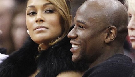 Boksininkas Floydas Mayweatheris su Shantel Jackson 