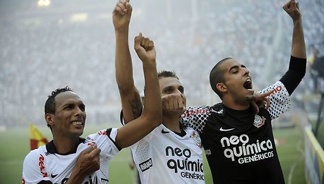 Švenčiantys „Corinthians“ futbolininkai