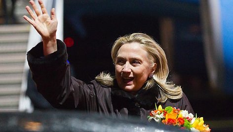 Pirmadienio vakarą į Vilnių atvyko JAV valstybės sekretorė Hillary Clinton