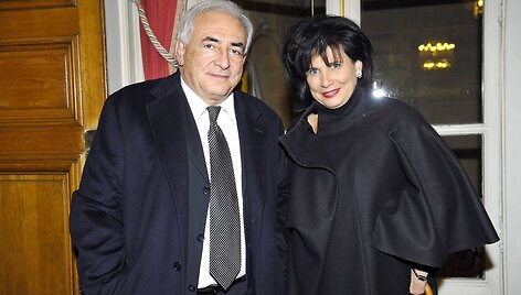 Dominique'as Straussas-Kahnas su žmona Anne Sinclair