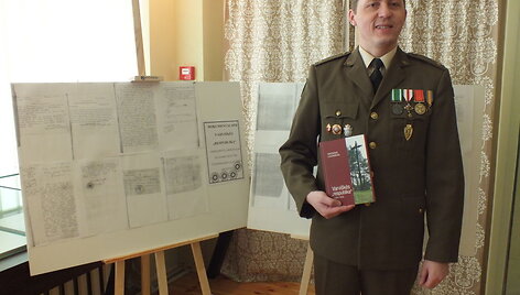 Kra&scaron;totyrininkas Gintaras Lučinskas savo naujai i&scaron;leistos knygos pristatymo metu Kapčiamiestyje
