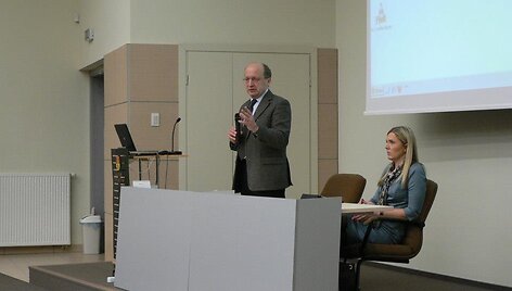 Klaipėdos universiteto studentams paskaitą vedė buvęs premjeras Andrius Kubilius