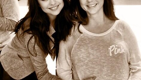 Selena Gomez su mama Mandy