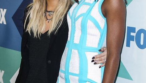 Muzikinio šou „The X Factor“ teisėjos Kelly Rowland ir Demi Lovato