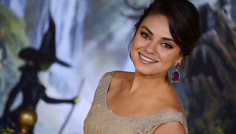 Mila Kunis švenčia 30-ąjį gimtadienį