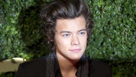 Harry Stylesas &scaron;venčia 20-ąjį gimtadienį