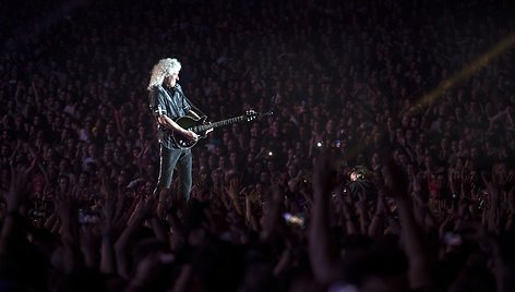 Brianas May iš „Queen“