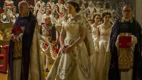 Claire Foy karalienę Elizabeth II vaidino seriale „Karūna“