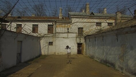 Kadras i&scaron; filmo &bdquo;Draudžiami jausmai&ldquo; (rež. D.Narkevičius)
