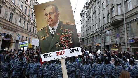 V.Putinas jau tapo pajuokų objektu, tačiau alternatyvos jam vis dar nėra.