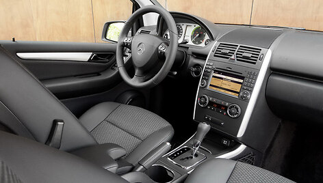 Elektrinis &bdquo;Mercedes-Benz A&ldquo; modelis