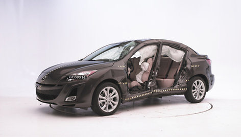 IIHS atliktas naujosios „Mazda 3“ saugumo testas