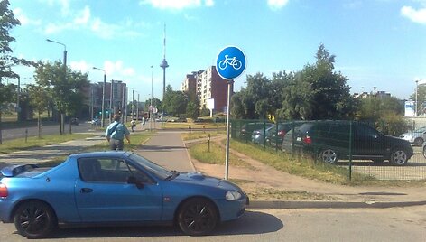 Užstatytas dviračių takelis