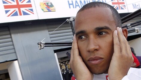 Lewisas Hamiltonas
