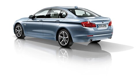 BMW 5 su &bdquo;ActiveHybrid&ldquo; technologija