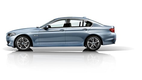 BMW 5 su &bdquo;ActiveHybrid&ldquo; technologija