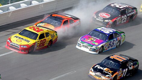 NASCAR lenktynės Alabamoje gegužės 6-ąją