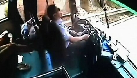 Herojus autobuso vairuotojas