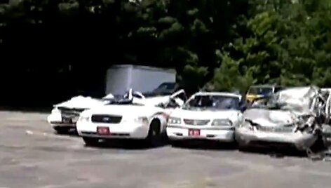 Sutrai&scaron;kyti policijos automobiliai
