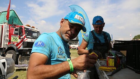 &bdquo;Astana Racing&ldquo; komandos mechanikai