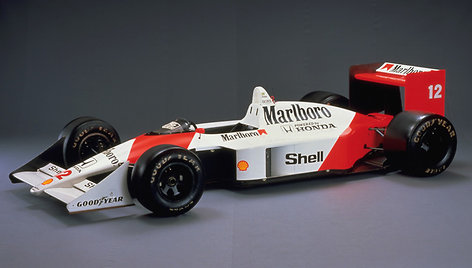 „McLaren“ bolidas su „Honda“ varikliu