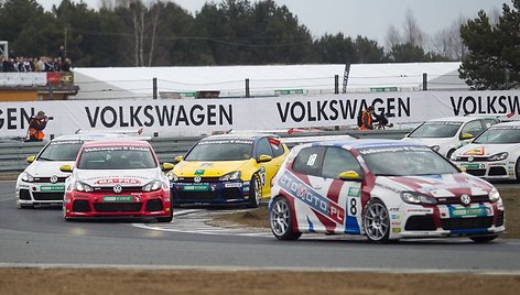 Pirmasis „Volkswagen Castrol Cup“ etapas Poznanėje