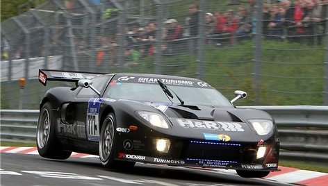 „Jürgen Alzen Motorsport“ komandos „Ford GT“