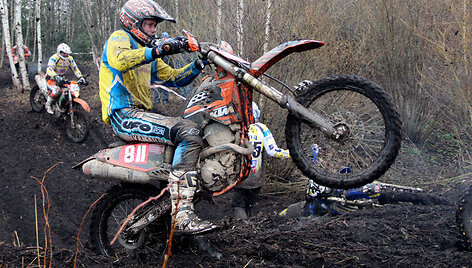 Motociklų &bdquo;Cross country&ldquo; varžybos Biržų raj., Paąžuolės žvyro karjere