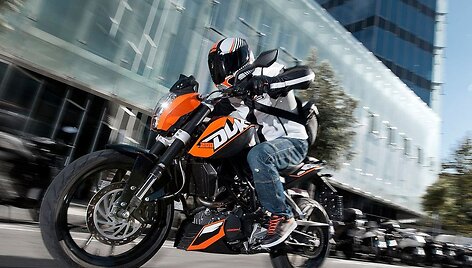 &bdquo;KTM Duke 200&ldquo;