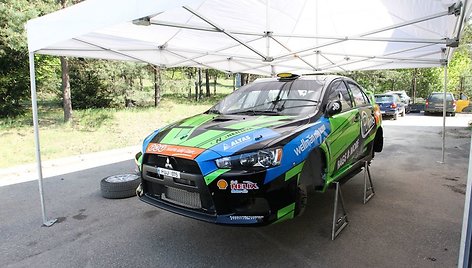 „Wellmann rally team“ komandos „Mitsubishi Lancer Evo X“