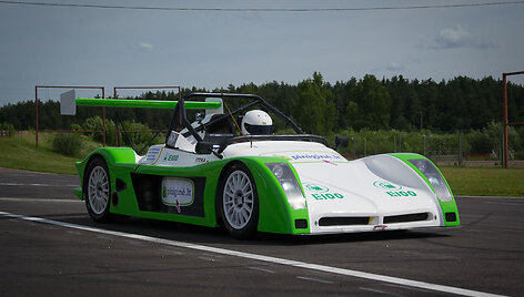 &bdquo;Spire GT-R&ldquo;