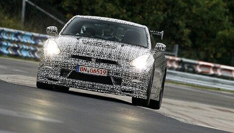 &bdquo;Nissan GT-R Nismo&ldquo; bandymai Niurburgringe