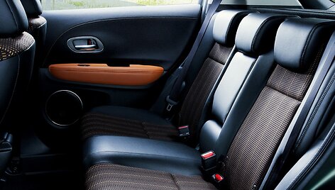 &bdquo;Honda Vezel&ldquo; interjeras
