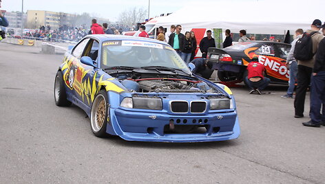 Pirmojo &bdquo;Autoplius Lietuvos drifto čempionato&ldquo; etapo dalyvių parkas