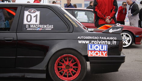 Pirmojo &bdquo;Autoplius Lietuvos drifto čempionato&ldquo; etapo dalyvių parkas