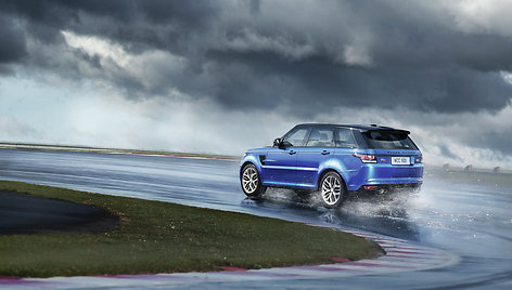 Galingiausias istorijoje „Land Rover“: „Range Rover Sport SVR“