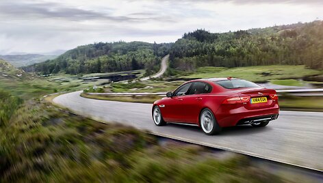Naujasis &bdquo;Jaguar XE&ldquo;