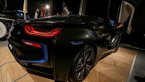 Hibridinis BMW i8 parodytas Lietuvoje