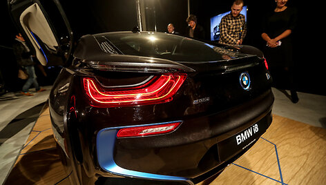 Hibridinis BMW i8 parodytas Lietuvoje