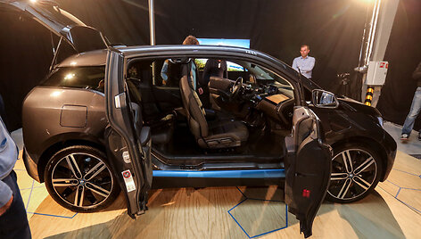 BMW i3 elektromobilis pristatytas lietuviams
