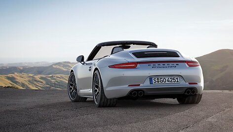 Atnaujintas &bdquo;Porsche 911 Carrera GTS&ldquo;