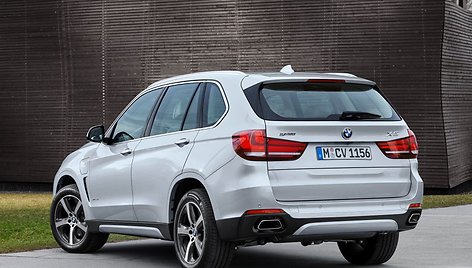 „BMW X5 xDrive40e“ 