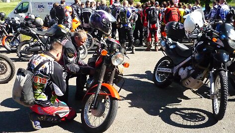 Kelionės motociklu &bdquo;Aplink Lietuvą 2015&ldquo; akimirka