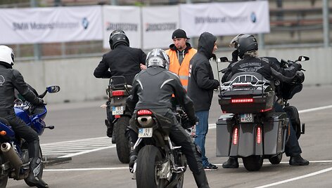&bdquo;California Superbike School&ldquo; mokymai &bdquo;Bikernieki&ldquo; trasoje